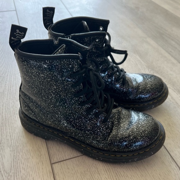 Doc Martens 1460 Girls Lace-Up Ankle Boot Black Glitter Combat Boots - Picture 3 of 8